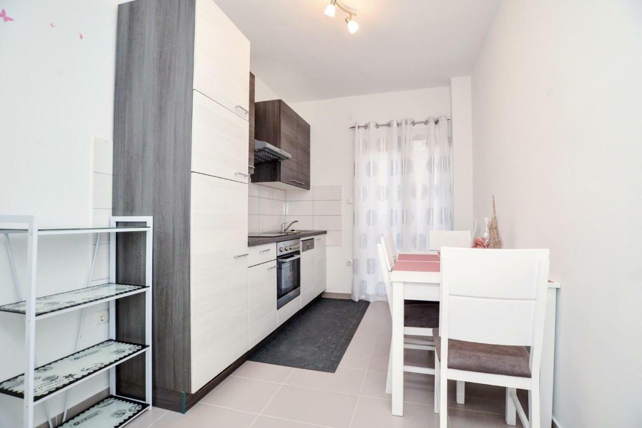 Luxury Apartments Boduja Sukošan Buitenkant foto