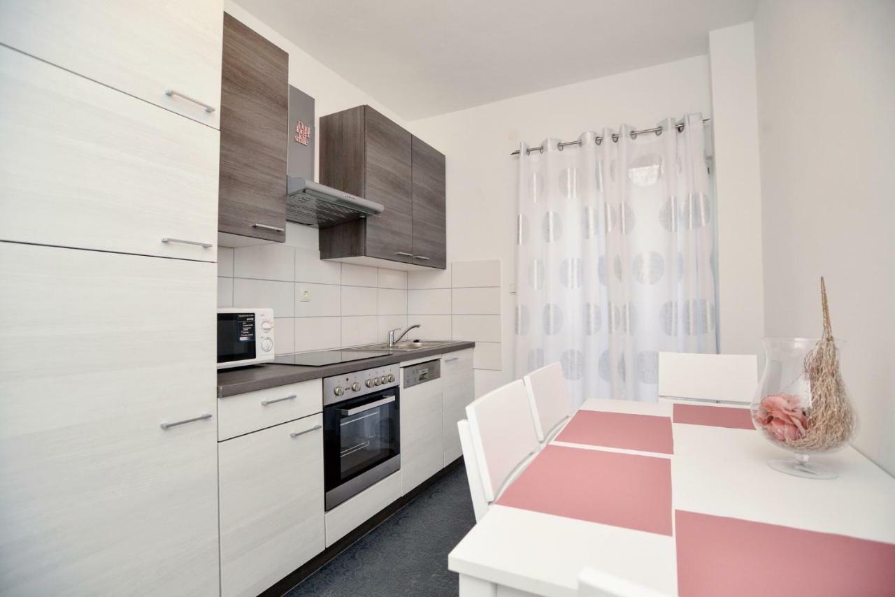 Luxury Apartments Boduja Sukošan Buitenkant foto