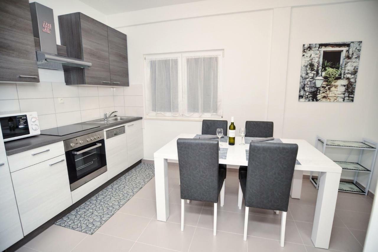 Luxury Apartments Boduja Sukošan Buitenkant foto